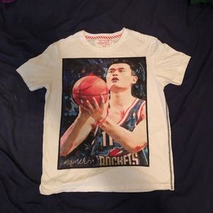 Vintage Yao Ming Men’s T-Shirt - Medium